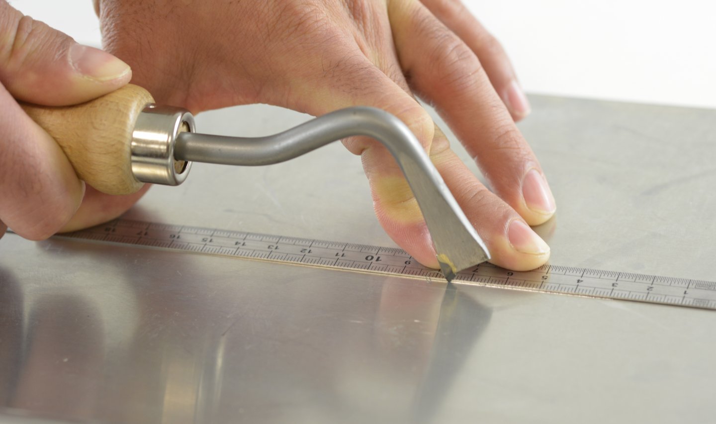 Clip de zinc pe placa 06