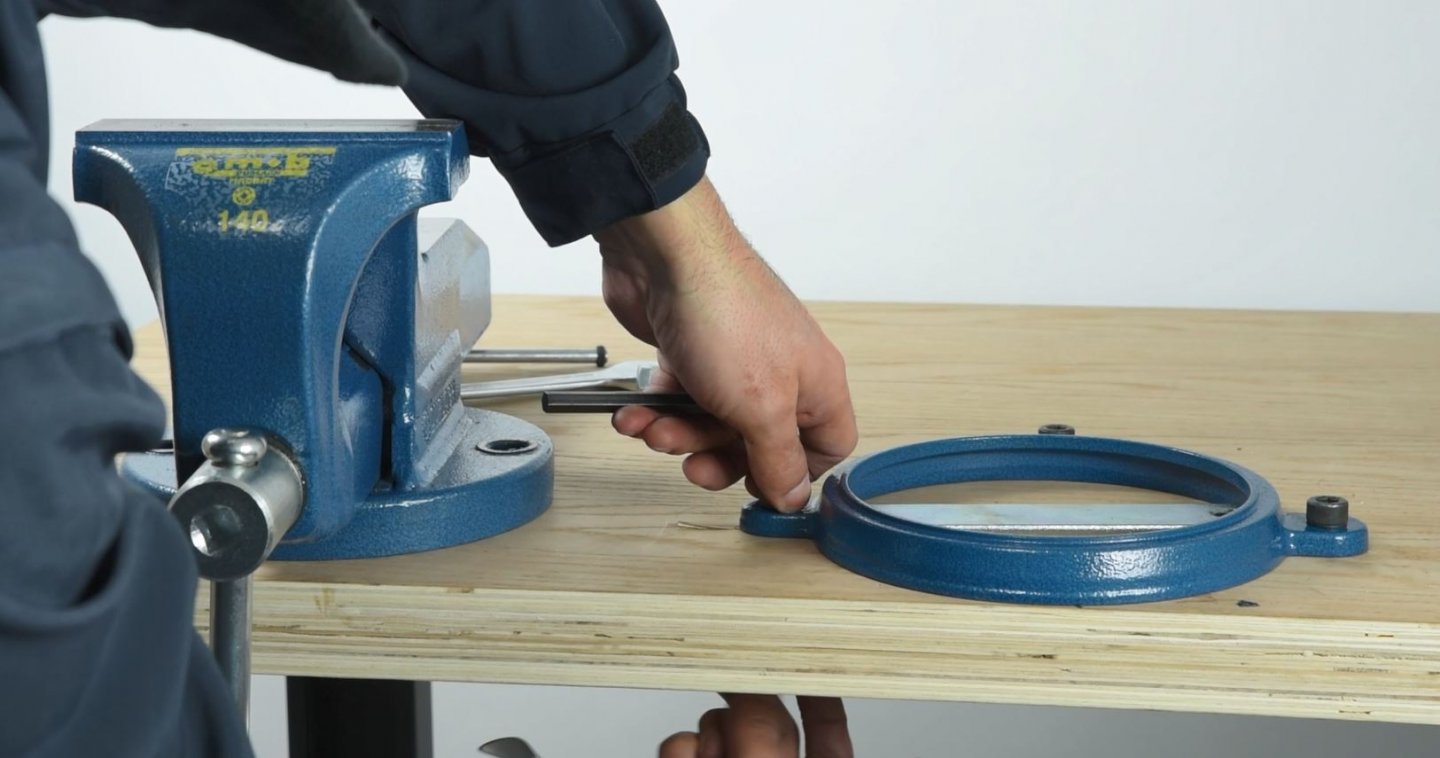 Suport rotativ pentru menghine 03