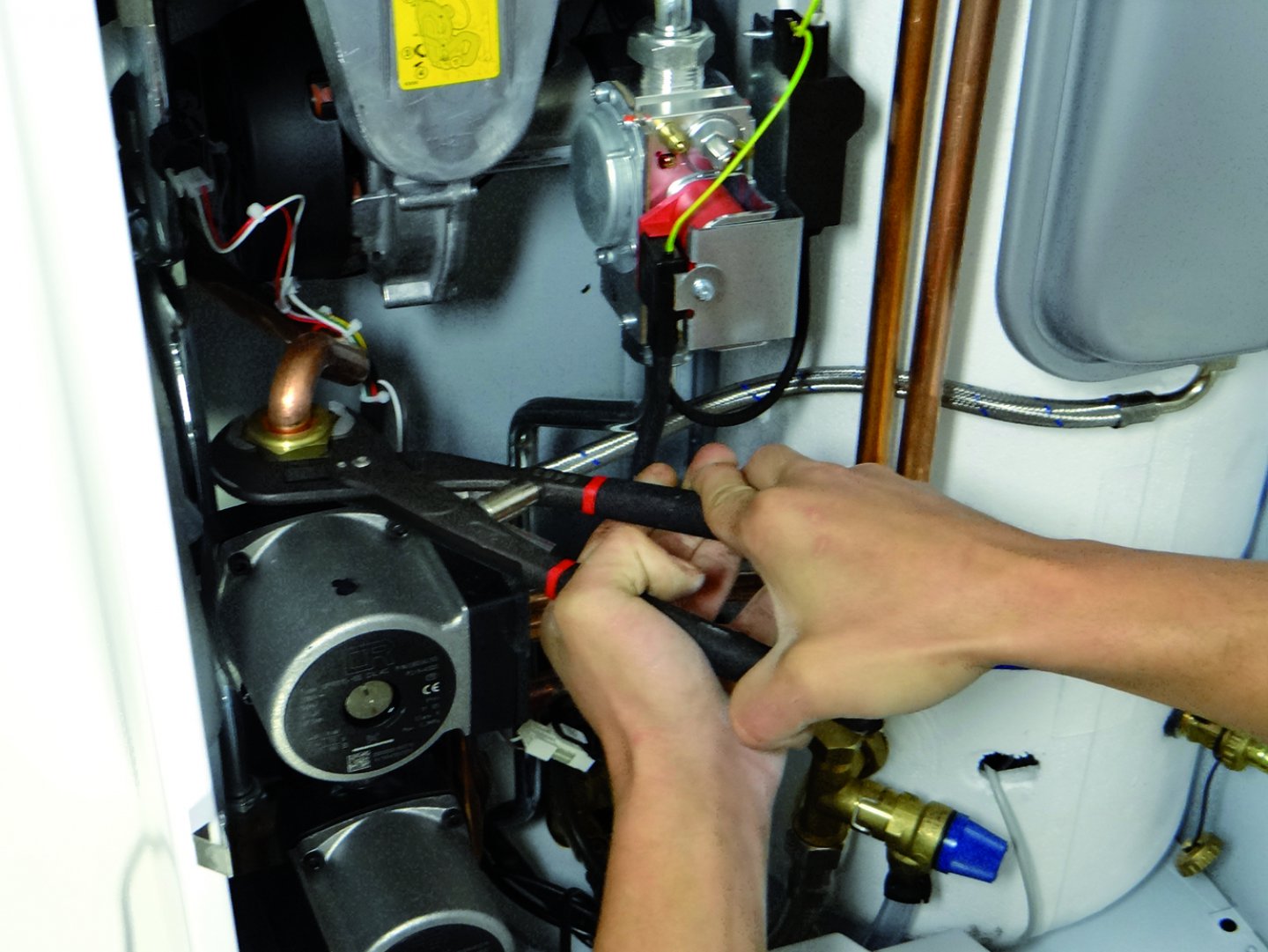 Cleste reglabil cu autoblocare automatic zoomer 03