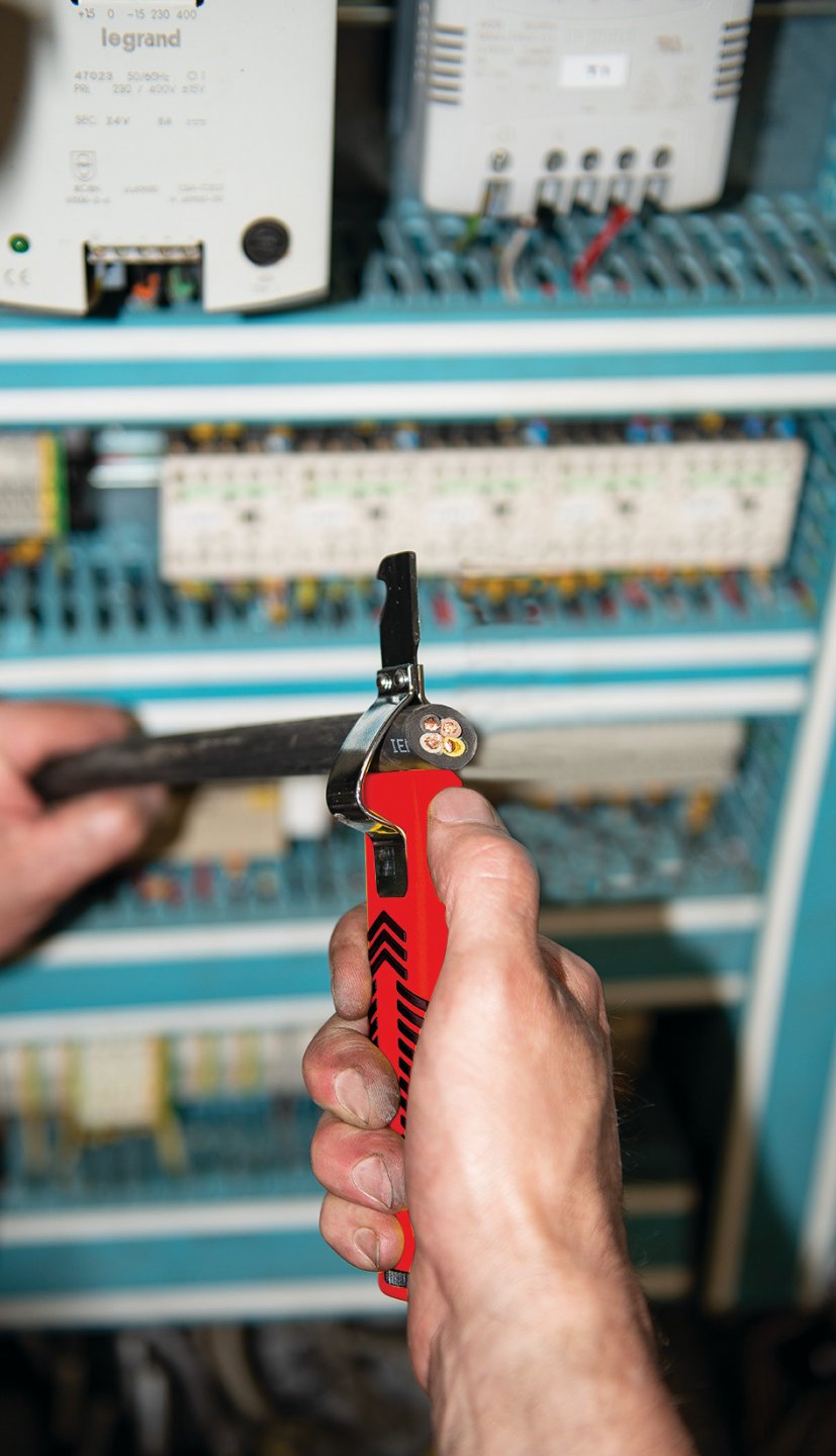 Cutit dezizolat rapid pentru cabluri cdr180 03