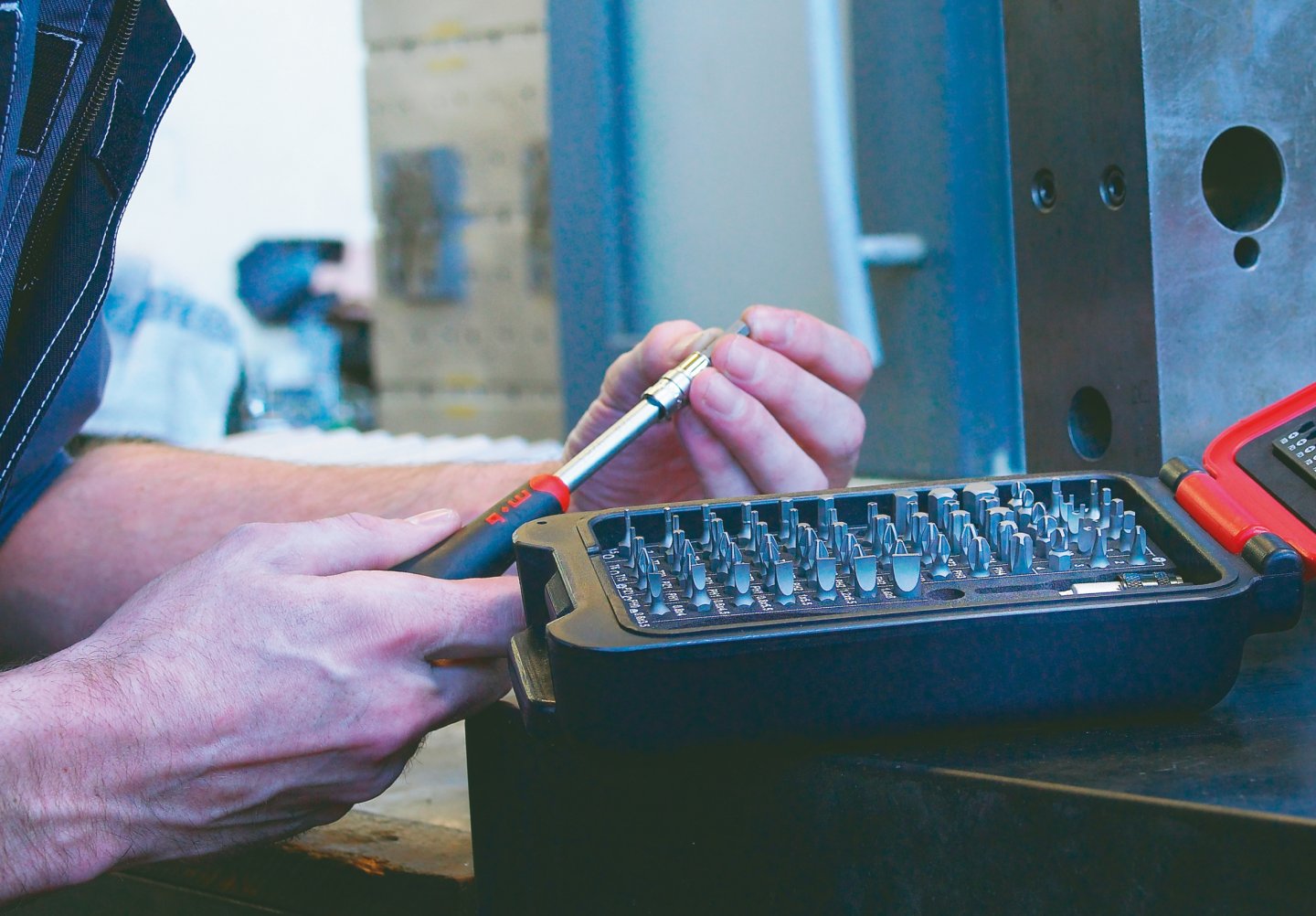 Trusa fusion box small 115 bituri/accesorii 02