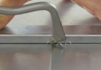 Clip de zinc pe placa 03