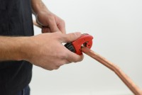 Dispozitiv mini pentru taiat tevi cupru 05